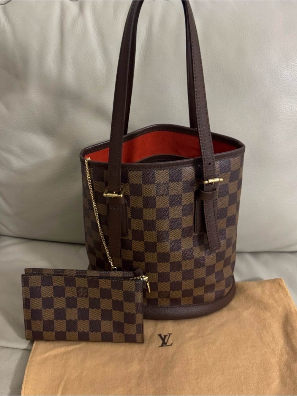 Louis Vuitton Damier Ebene Bucket Louis Vuitton Damier Ebene Bucket Bag w/ COA
